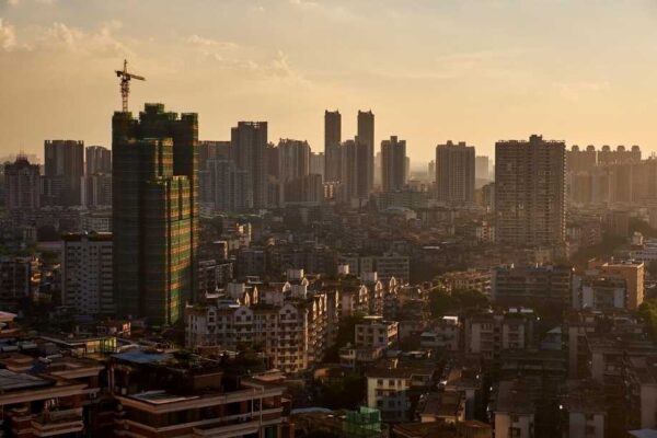 Boman Irani Urges Societies To Appoint Strong PMCs & Lawyers For Redevelopment
