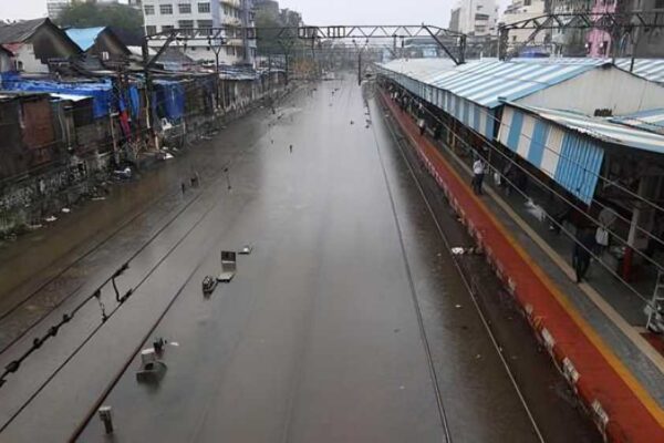 CSMT Works Ease Masjid Station Waterlogging