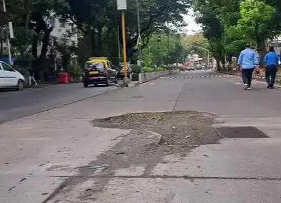 Major Pothole Near Churchgate Yet To Be Fixed After One Month
