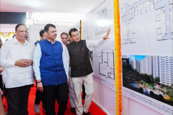 CM Fadnavis Unveils Rs 1,299 Crore Ghatkopar Redevelopment, Promises “Slum-Free Mumbai” Vision