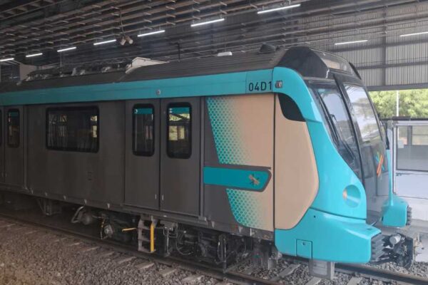 Commercial Disputes Keep Mumbai Metro Line 3 Commuters Offline Despite Ready Infrastructure