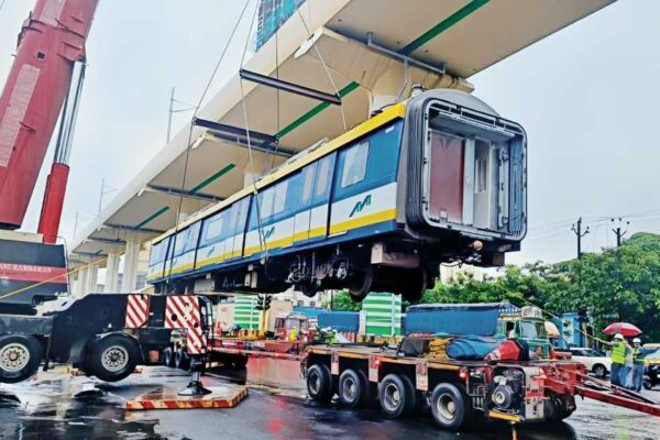 Traffic Diversions Announced On GMLR For Metro-4 Steel Span Installation In Mumbai