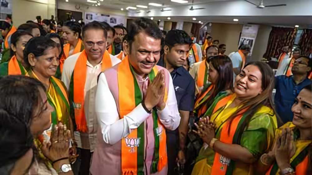 CM Devendra Fadnavis Outlines 21-Point Agenda For BMC’s First 100 Days