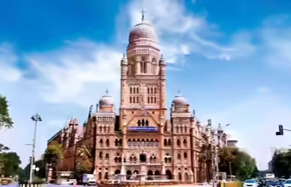 BMC Cancels Rs 385-Crore Footpath Railing Tender Following BJP Allegations Of Irregularities