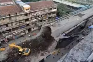 Crane Malfunction Forces Halt To Elphinstone Bridge Dismantling Work