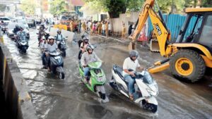 Bandra’s Key Junction Repaired After Water Leak Triggers Collapse