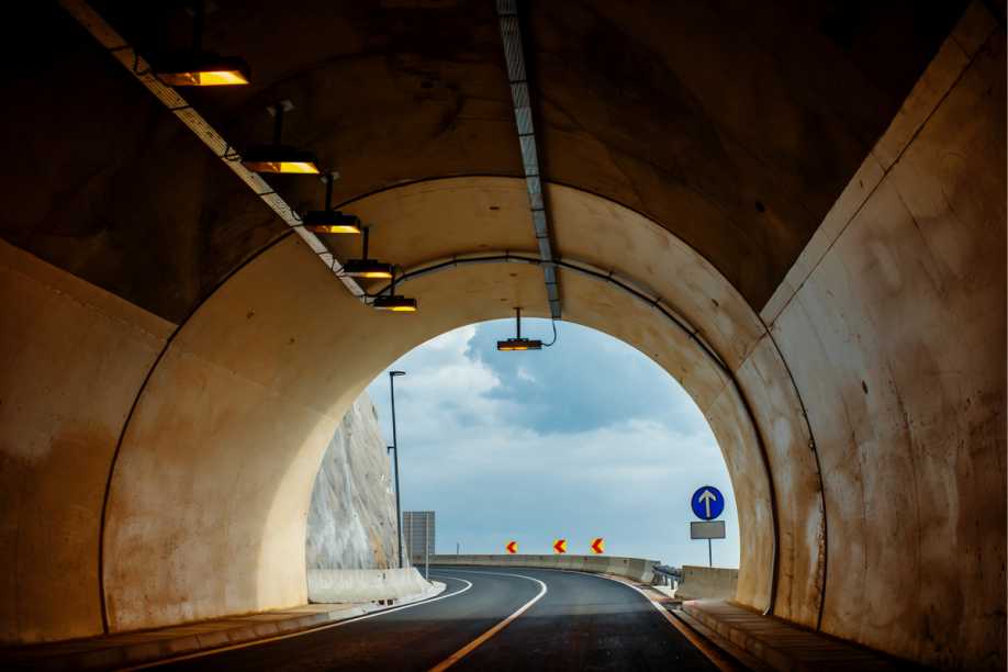India’s First Undersea Rail Tunnel Takes Shape Beneath Thane Creek