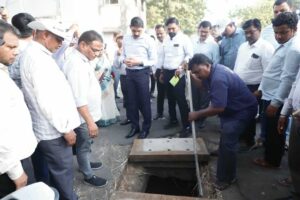 NMMC Orders Enhanced Sanitation & Drainage Measures At APMC Market Before Monsoon