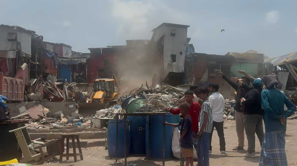 Eviction Drive In Bandra’s Garib Nagar Sparks Rehabilitation Concerns Among Residents