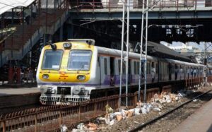 Water Supply Disruption At Bandra Terminus Impacts Train Operations & Passenger Services