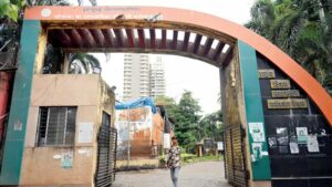Neglected Goregaon Park Raises Safety Concerns As Infrastructure Continues To Deteriorate
