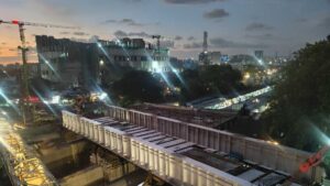 Central Railway Installs 500-Tonne Steel Girder For Sion ROB Reconstruction