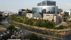 BKC & Mumbai’s Familiar Infrastructure Paradox: Can Mobility Keep Up With Growth?