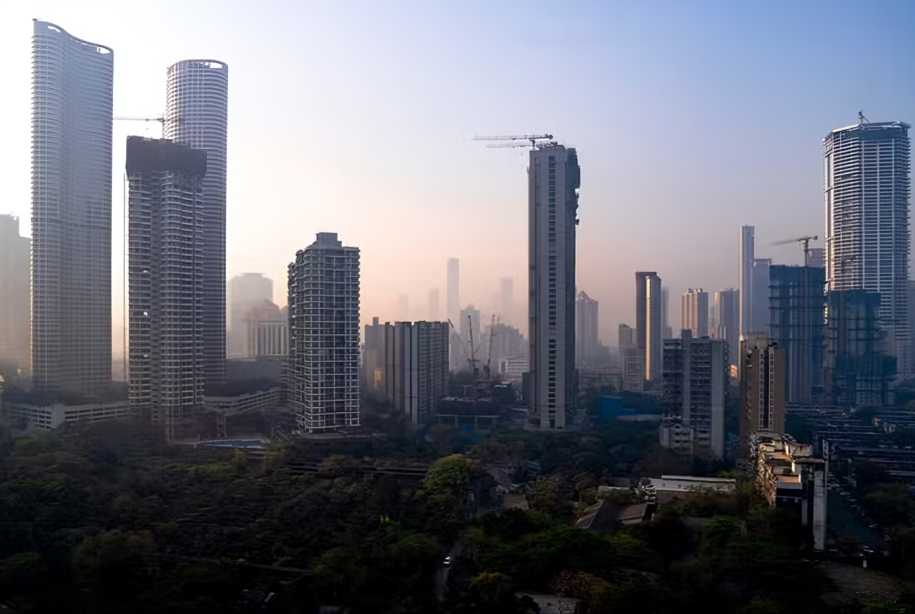 Mumbai’s Coastal Redevelopment Pipeline Touches Rs 6,000 Crore As Luxury Housing Expands Northward: JLL