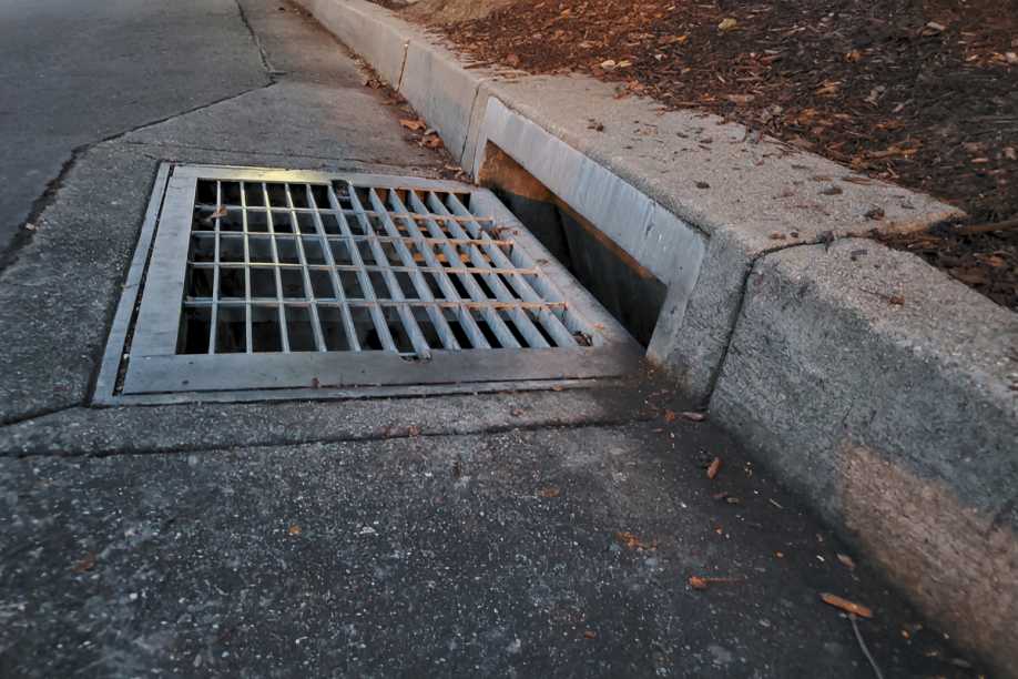 Over 2,200 Mumbai Manholes Still Without Safety Grills Despite BMC Missing Monsoon Deadline