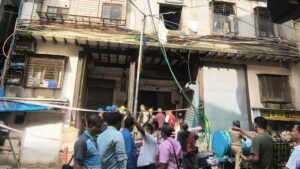 One Injured After Portion Of MHADA-Cessed Building Collapses In Masjid Bunder