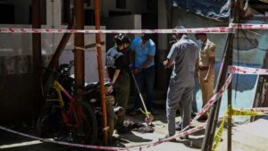 Mumbai’s Public Toilets Raise Safety Concerns After Six Deaths