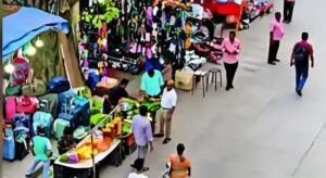 Santacruz Residents Allege Ward Officer Asked Them To Delete Post on BMC Hawker Action