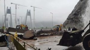 Why Mumbai-Pune Expressway Needs Rockfall Protection Work On Missing Link After Landslide