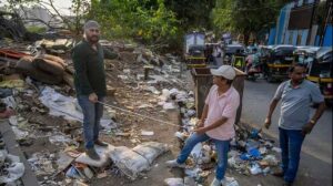 Chandivali Residents Audit Footpaths, Raise Questions Over BMC’s Pedestrian First Drive