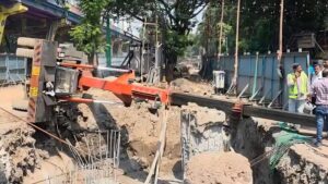 Thane Elevated Road Site Crane Collapse Injures Two, Damages Auto-Rickshaw