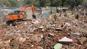BMC Demolishes 604 Structures In Goregaon For Mumbai’s Goregaon-Mulund Link Road Project