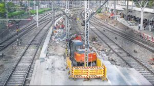 CSMT Space Constraints Delay Central Railway’s Plan To Expand 15-Car Local Train Services